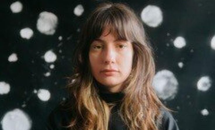 Sophie Lindinger gibt ein Solo-Konzert in Aschach. (Foto: Hannah Fasching)