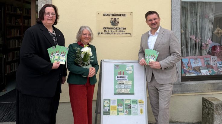 Eferdinger Stadtbücherei feiert 80-jähriges Jubiläum