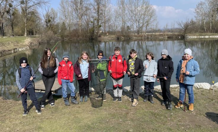 Fischen im MINT-Unterricht (Foto: TNMS Eferding Nord)