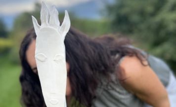 Michaelnbacher Künstlerin präsentiert ihre Skulpturen in Südtirol