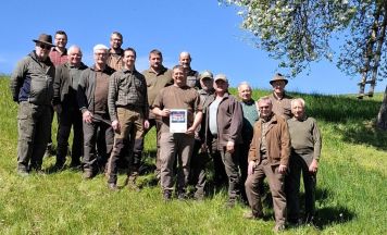 Neue Drohne für die Neukirchner Jagdgesellschaft