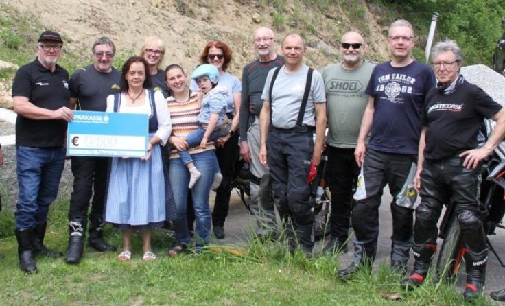 Charity-Motorradausfahrt für den kleinen Anton (Foto: Elisabeth Kaltenböck)
