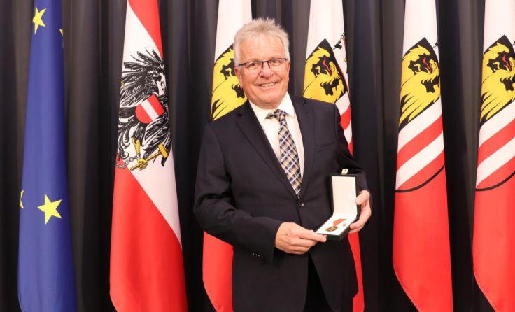 Alois Hofer erhielt die Verdienstmedaille des Landes Oberösterreich. (Foto: PRO-GE OÖ)