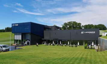 Peuerbacher Unternehmen feiert Standorteröffnung mit 500 Gästen