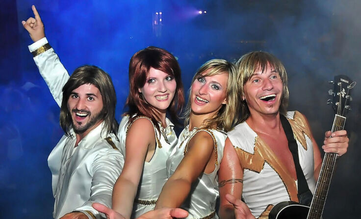 Die ABBAriginals treten am Peuerbacher Sommerfest auf. (Foto: KORNER.live)