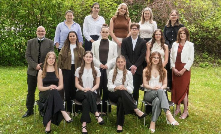 Die Absolventen der Klasse 8A (Foto: Lisa Knaak)