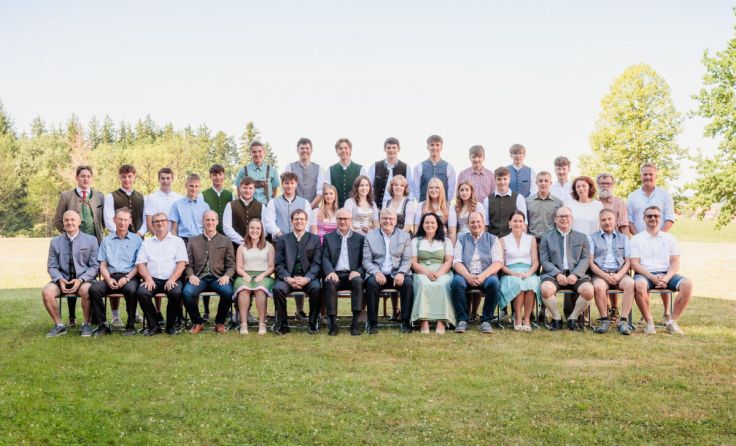 Absolventen der dreijährigen Fachschule in Waizenkirchen (Foto: dualpixel.at/Martin Seifried)