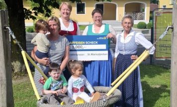 Goldhaubenfrauen unterstützen Samareiner Krabbelstube