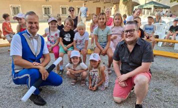 Sommerkino im Schloss Weidenholz gut besucht