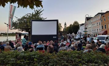 Sommerkino an der Aschacher Donaupromenade