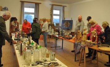 Flohmarkt im Pfarrzentrum St. Hippolyt