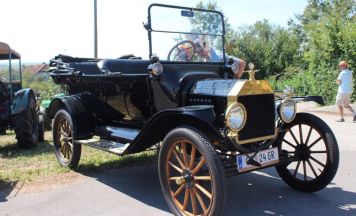 Oldtimer rollen wieder nach Heiligenberg