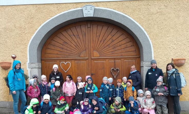 Die Kinder waren begeistert vom Bauernhof. (Foto: Kindergarten Bunte Welt)