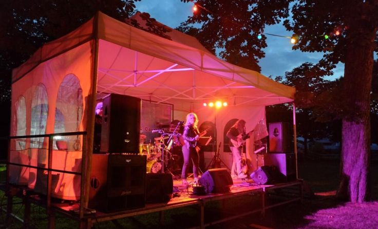 "The Gaps" schlossen den Abend als Headliner. (Foto: Riegler-Aspelmayer)
