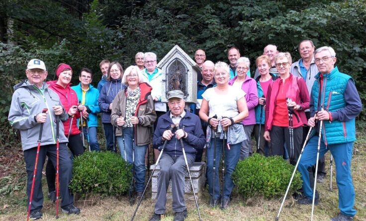 Die Nordic Walking Gruppe Waldhausen ist bis zu 30 Mitglieder stark. (Foto: Seniorenbund OÖ)