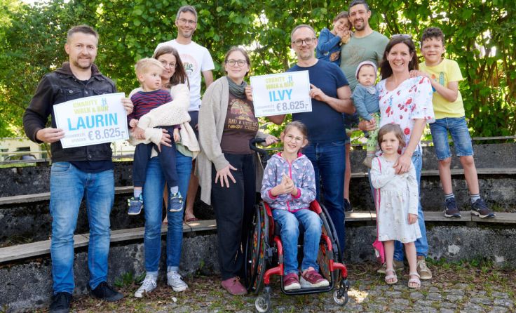 Die Familien konnten sich über eine Spendensumme von 8.625 Euro freuen. (Foto: Theo Landrichinger)
