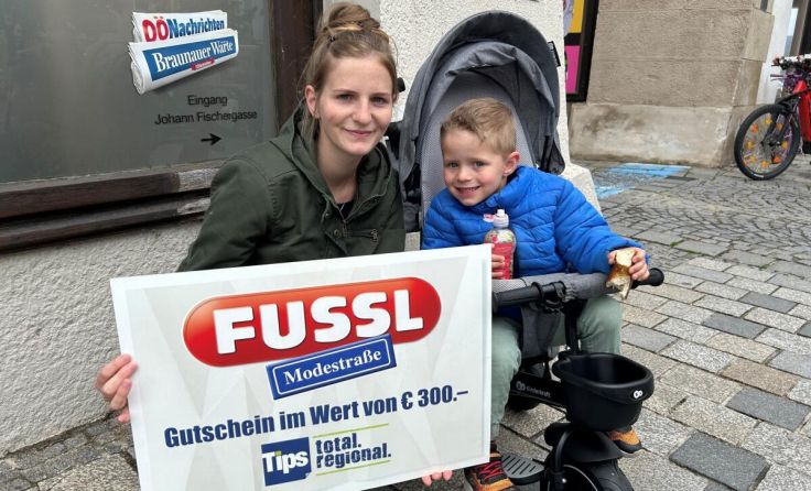 Evelyn mit Sohn Lukas (Foto: Tips/Baumann)