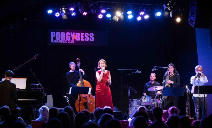 Katrin Weber & Band sind alles andere außer gewöhnlich. (Foto: Anna Stöcher)