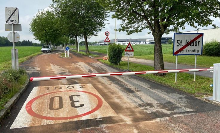 Der beschädigte Schranken am Südgarten ist mittlerweile wieder repariert. (Foto: OÖN/Diabl)