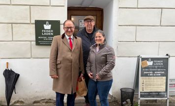 LR Martin Winkler besucht „Feinen Laden“ in Zwettl