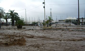 Warnung in Europa: Erdrutsch- und Hochwassergefahr nach heftigen Unwettern