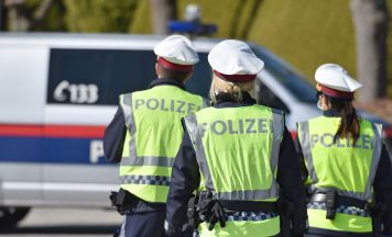 Tragödie in Niederösterreich: Spaziergänger entdeckt toten Mann