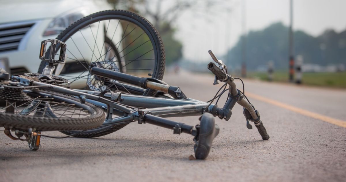 Drama in der Steiermark: E-Bike-Fahrer nach Sturz in Lebensgefahr