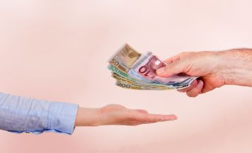 Bis zu 30 Jahre rückwirkend: Diese Bank-Kunden bekommen jetzt Geld zurück
