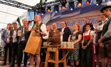 Das große Pfingstdult-Spektakel hat begonnen