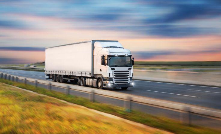 In Linz-Land fahren österreichweit die meisten Lkw. (Foto: Lukas Gojda/stock.adobe.com)