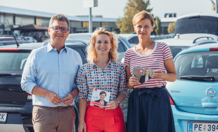 V.l.: LR Michael Lindner, Eva-Maria Holzleitner und Sabine Schatz. (Foto: MecGreenie Production oG)