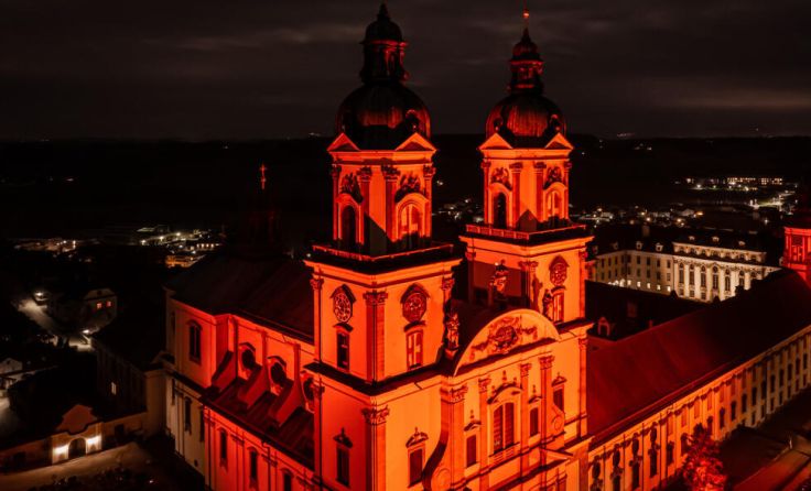 Die Farbe soll für das Blut der getöteten Christen stehen. (Foto: Ronald Winkler Photography)