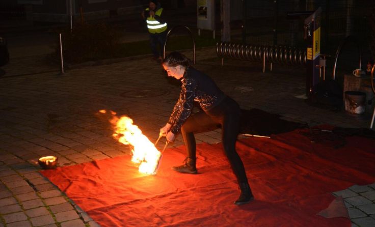 Die Feuershow bot einige spektakuläre Momente. (Foto: SPÖ ST. Pantaleon-Erla)