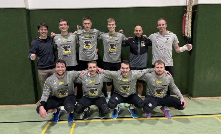 Das Faustballteam aus Enns. (Foto: TV Enns)