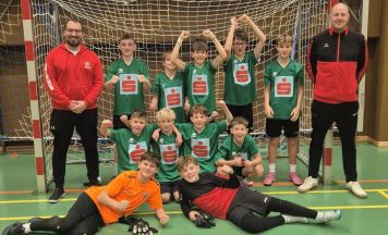 Schubertviertler Schulteam holte Bezirks-Vizemeistertitel im Hallenfußball