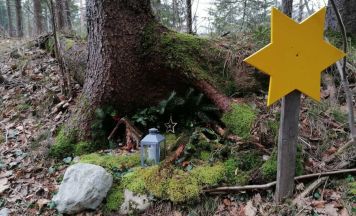 Krippen aus aller Welt in Molln erwandern