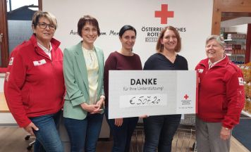 Elternverein Hinterstoder unterstützt Rotkreuz-Markt 