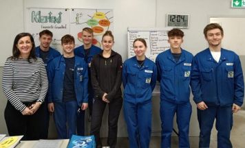 Unitech-Lehrlinge lernen den Umgang mit Geld