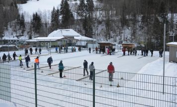Rosenau im Eisstockfieber: Stocksnipers verteidigen Ortsmeistertitel