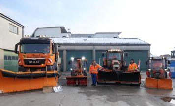 Kirchdorfer Bauhof-Mitarbeiter kämpfen seit Jahresbeginn fast 500 Stunden gegen Schnee und Glatteis