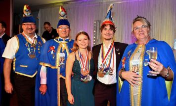 Stimmungsvoller Hofball der Faschingsgilde Schlierbach