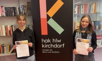 Kirchdorfer Schülerinnen beim Fremdsprachenwettbewerb mit Englisch und Italienisch auf Erfolgskurs