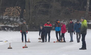Eisvergnügen am Schacherteich – aber Vorsicht geboten