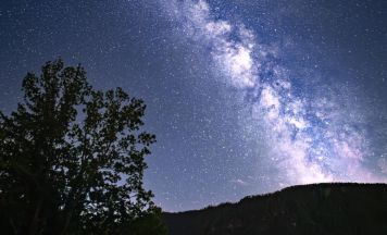 Tief dunkel und klar: Steinbach am Ziehberg durch die Augen eines Astrofotografen gesehen