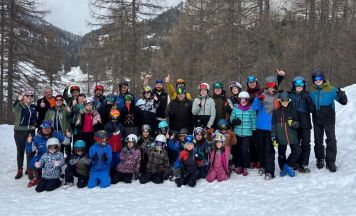 Naturfreunde organisierten sonniges Skiwochenende für Kinder auf der Wurzeralm