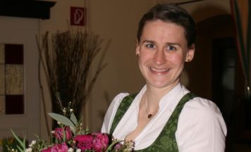 Anna Dutzler zur neuen Ortsbäuerin in Pettenbach gewählt