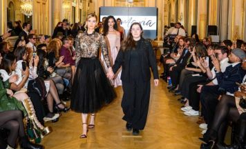 Designerin aus Kremsmünster schneidert Mode für die Fashionweek in Paris