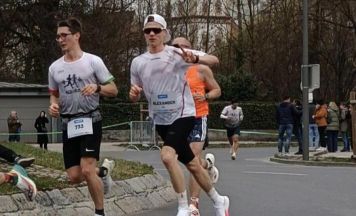 Alexander Tichy startet erfolgreich in die Laufsaison