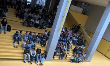 Handyverzicht verbessert Schlaf und Konzentration bei Kirchdorfer Gymnasiasten