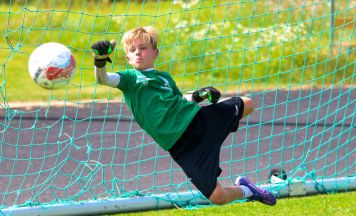 Grün-Weiß Micheldorf lädt zum Fußballcamp